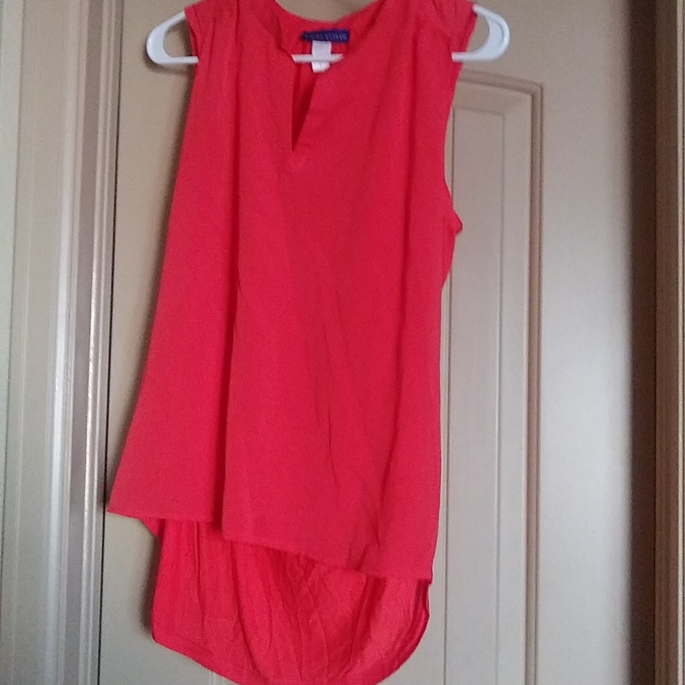 Notch neck top